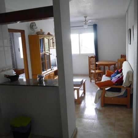 Room In Apartment - 2 Bed Apartment In Costa Blanca Spain To Rent Torrevieja Exterior foto